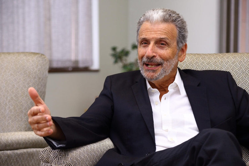 Dr. Eduardo Schwartz