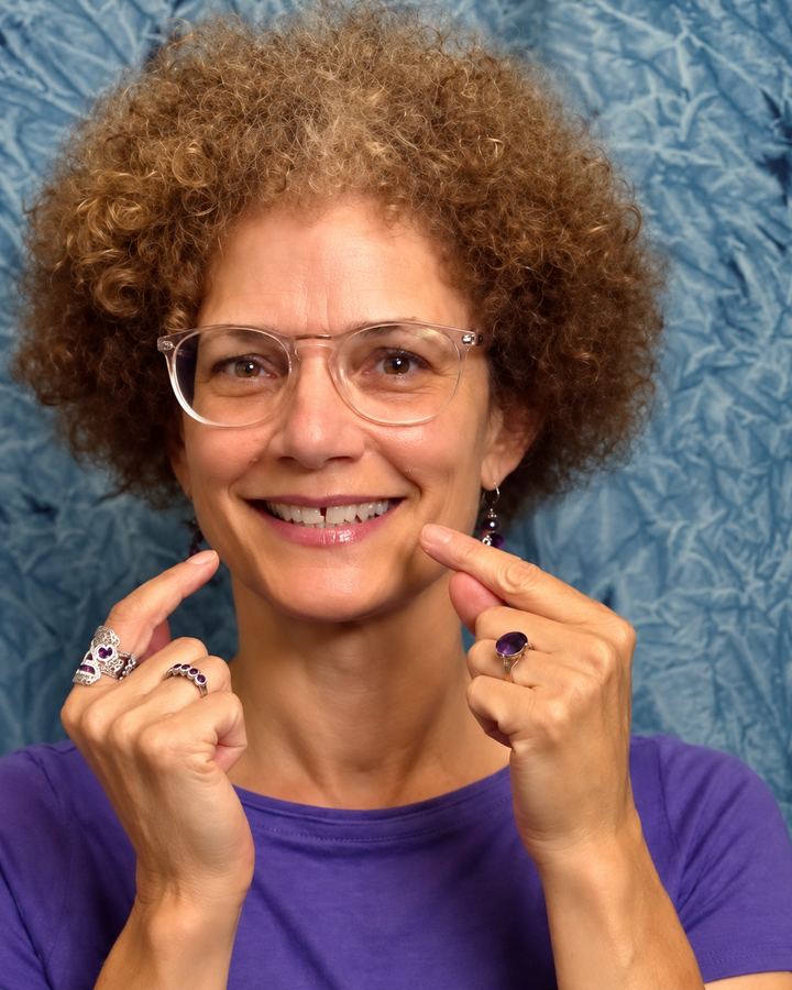 Caroline S., a customer, photographed for her video review.